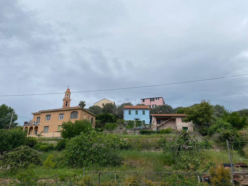 Villa Casa Elvira Imperia Exterior foto